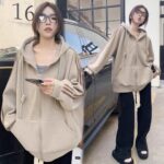 Women’s American-Inspired Retro Loose-Fit Long-Sleeve Top