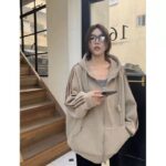 Women’s American-Inspired Retro Loose-Fit Long-Sleeve Top - Image 3